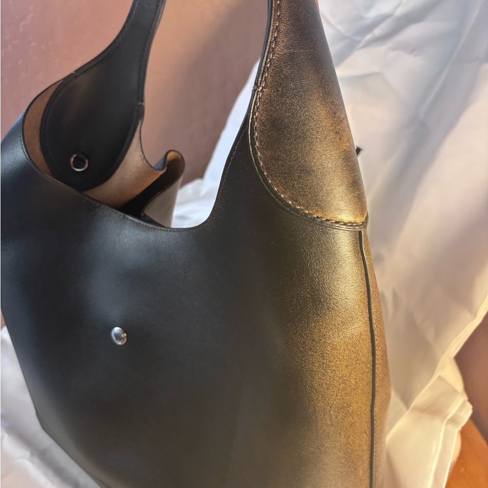 Coach loved Leather Brooklyn 39 Women's Bag - Picture 6 of 10